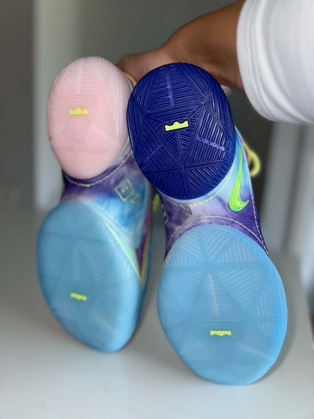 New Nike LeBron 22 'What The Monopoly' Tie-Dye Basketball Shoes - Picture 5 of 10